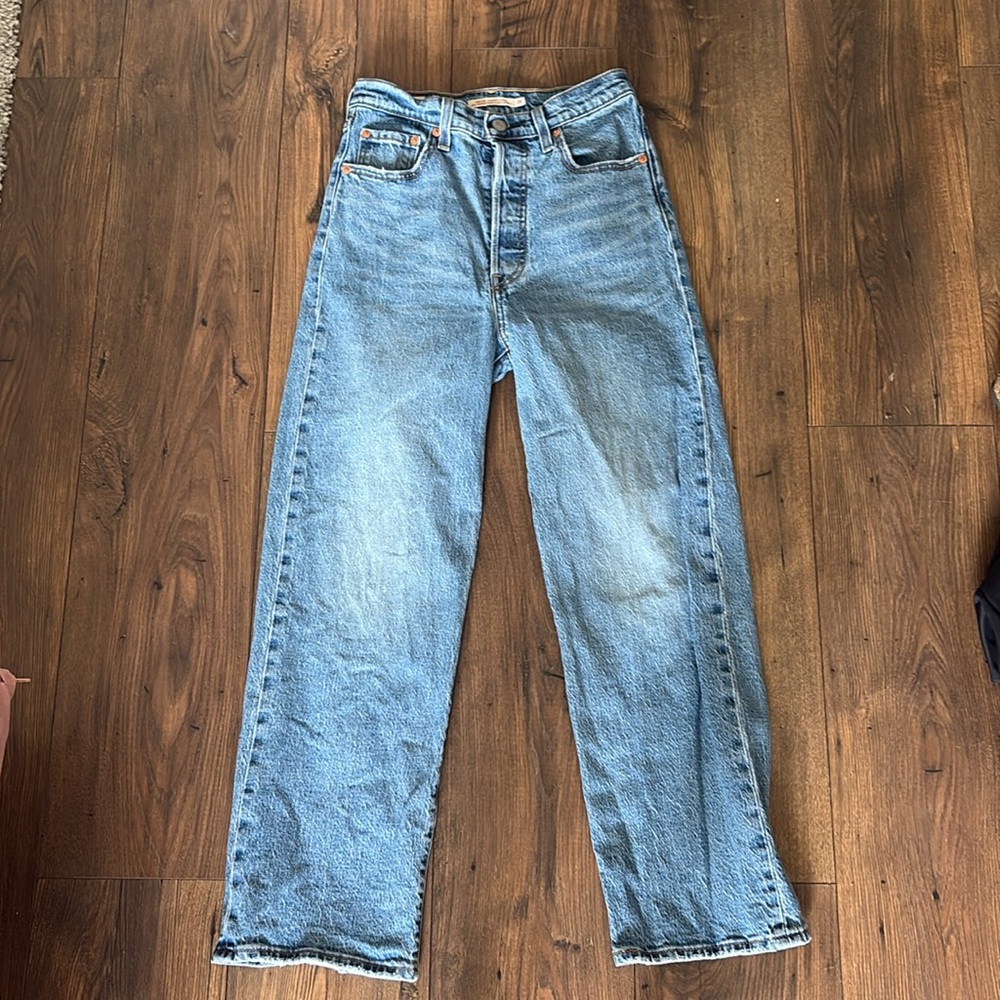 Levi’s Ribcage Straight Ankle jeans